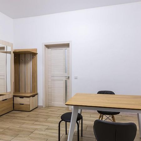 Vodna White Apartment Львов Экстерьер фото