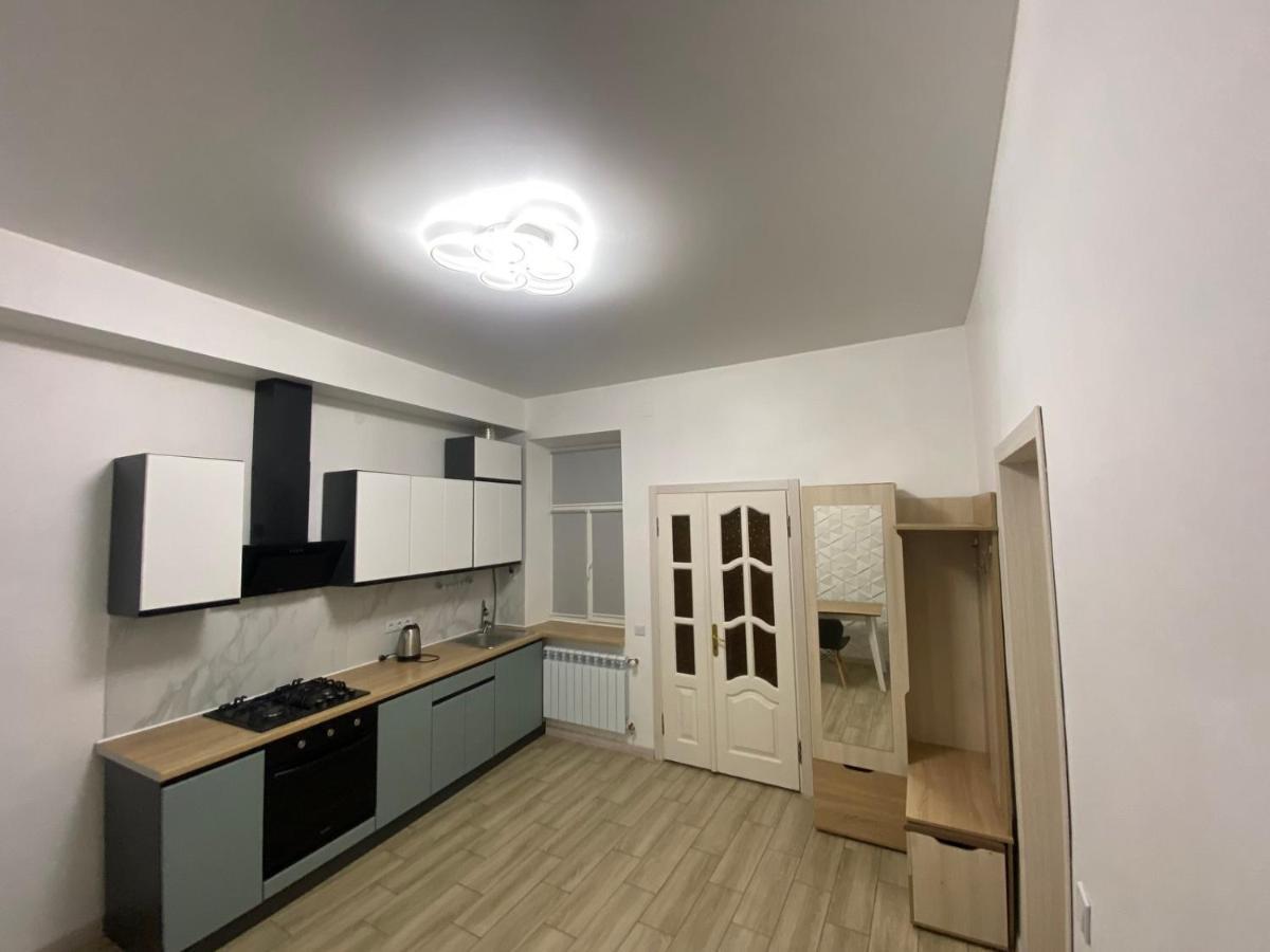 Vodna White Apartment Львов Экстерьер фото