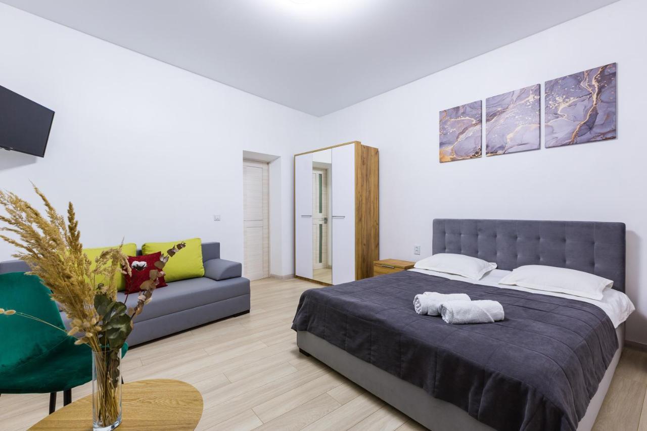 Vodna White Apartment Львов Экстерьер фото